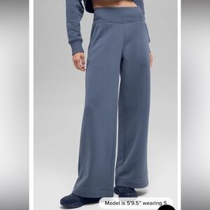 ALO Yoga Slate Wide-Leg Pants